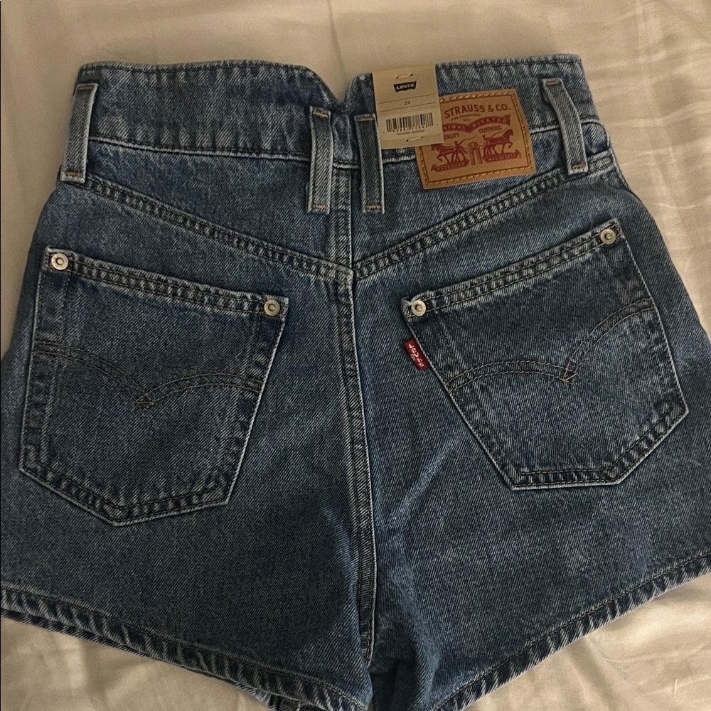Levi's High-Waisted Blue Denim Shorts - Picture 3 of 3